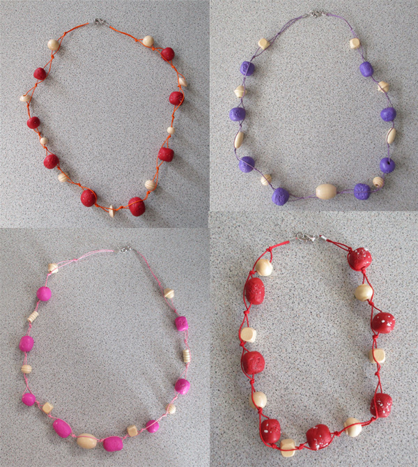 Colliers avec des perles texturées Pardo